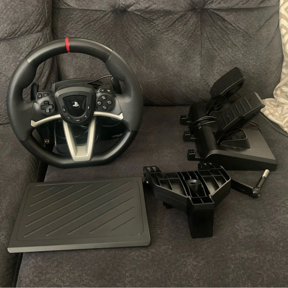 Hori Racing Wheel APEX for PlayStation 5 (PS5/PS4/PC)